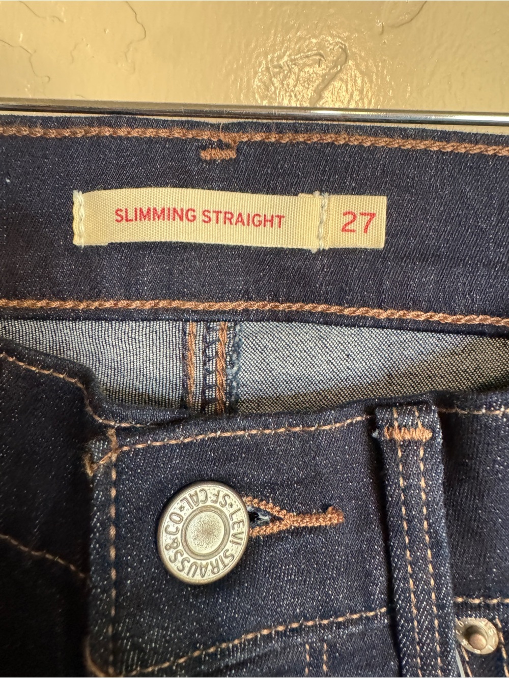 LEVI’S Slimming Straight Indigo Jeans 4L 27x32 - Picture 3 of 7